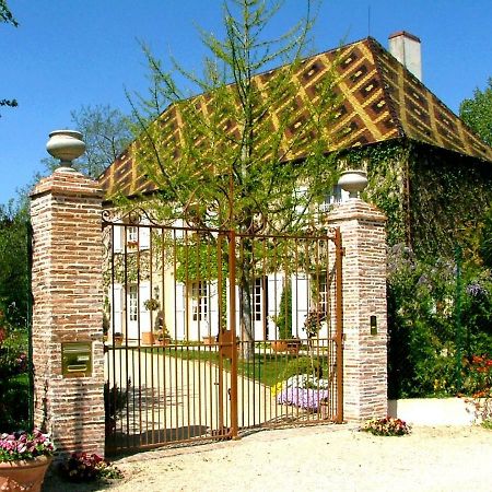 빌레파기우 Le Petit Manoir Des Bruyeres B&B 외부 사진
